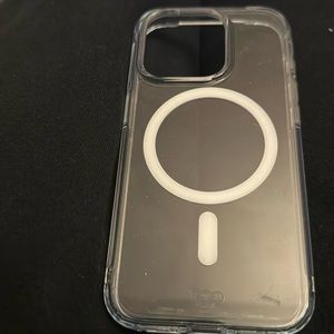 iPhone 15 Pro Tech 21 Clear MagSafe Case